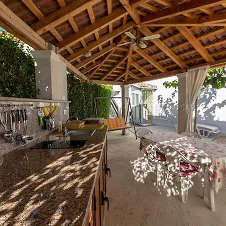 By The Sea - 12995 Apartman